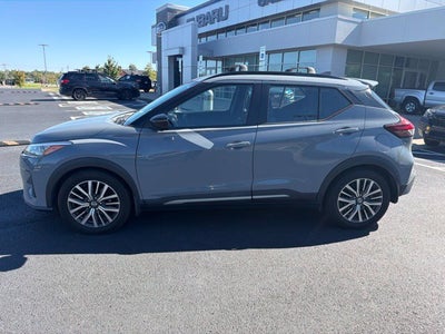 2021 Nissan Kicks SR