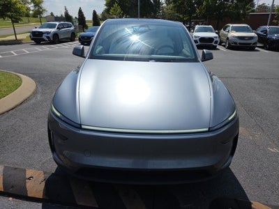 2026 Tesla Model Y Base