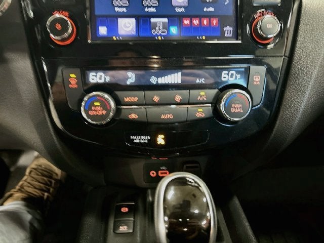 2021 Nissan Rogue Sport SV