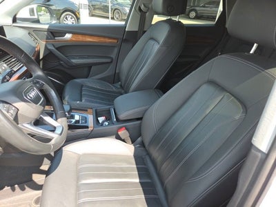 2022 Audi Q5 45 S line Premium quattro