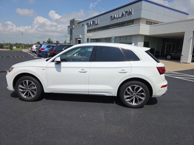 2022 Audi Q5 45 S line Premium quattro