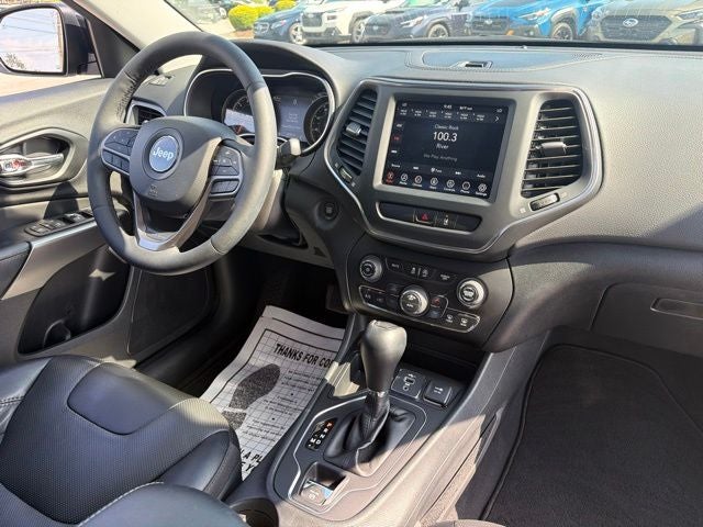 2022 Jeep Cherokee Latitude Lux