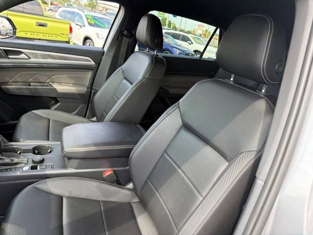 2023 Volkswagen Atlas Cross Sport 2.0T SE