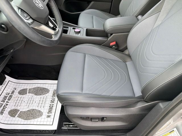 2025 Volkswagen Tiguan 2.0T SE