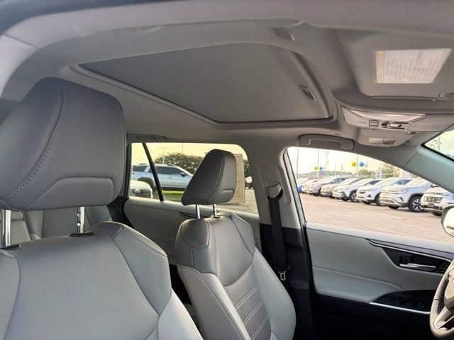 2023 Toyota RAV4 Hybrid XLE Premium