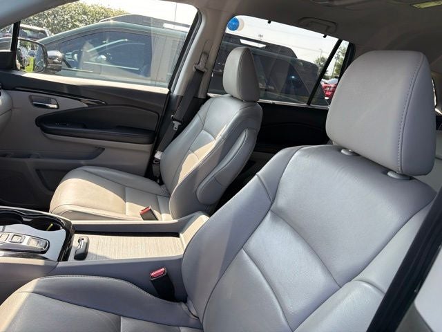 2019 Honda Pilot Touring 8 Passenger
