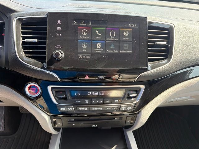 2019 Honda Pilot Touring 8 Passenger