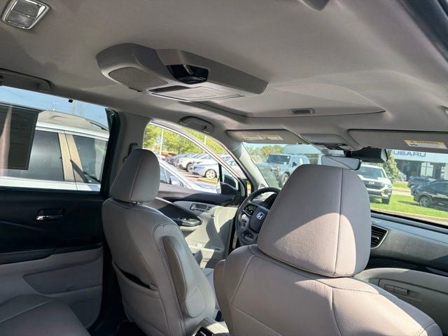 2019 Honda Pilot Touring 8 Passenger