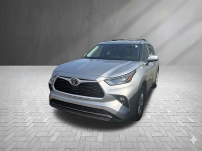 2023 Toyota Highlander LE