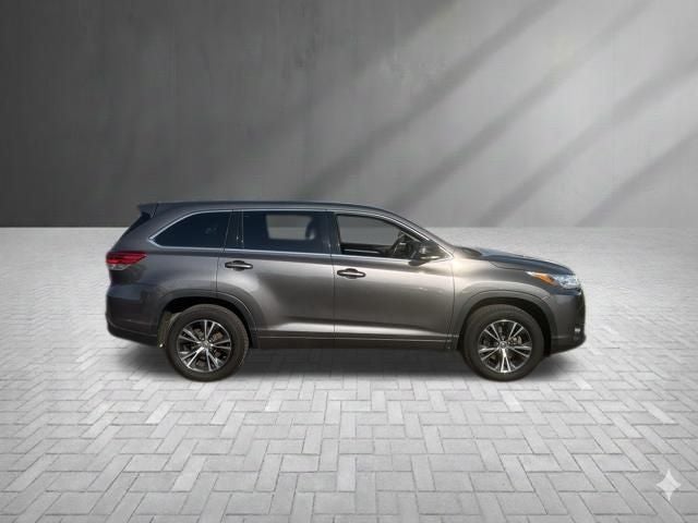 2017 Toyota Highlander LE Plus