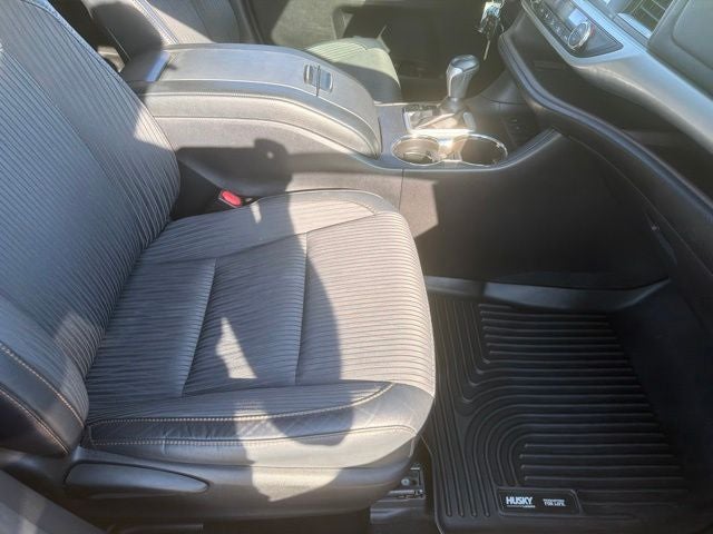 2017 Toyota Highlander LE Plus