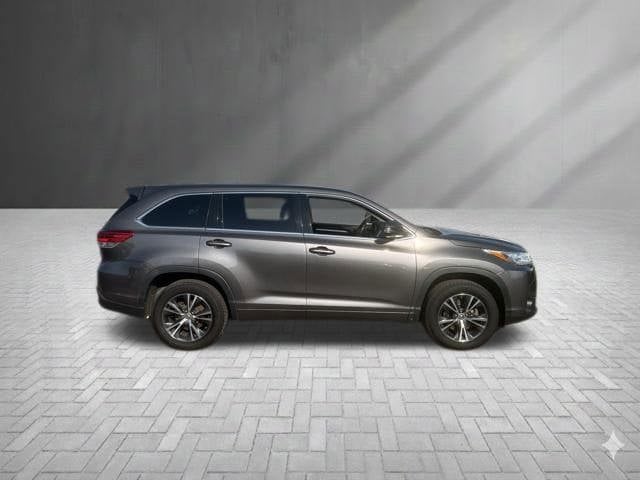 2017 Toyota Highlander LE Plus