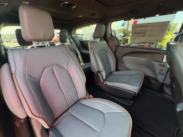 2027 Chrysler Pacifica Pinnacle