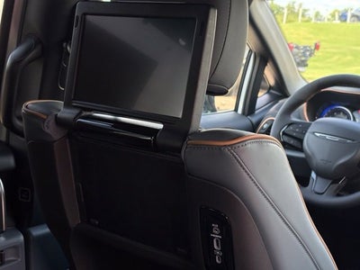 2027 Chrysler Pacifica Pinnacle