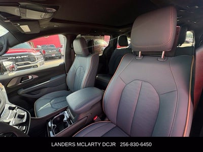 2027 Chrysler Pacifica Pinnacle