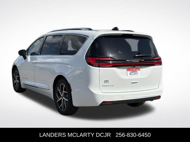 2027 Chrysler Pacifica Pinnacle
