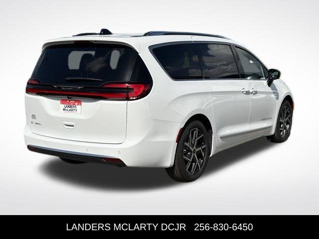 2027 Chrysler Pacifica Pinnacle