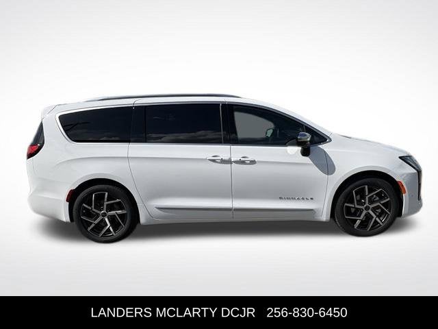 2027 Chrysler Pacifica Pinnacle