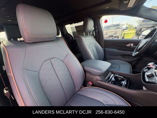 2027 Chrysler Pacifica Pinnacle