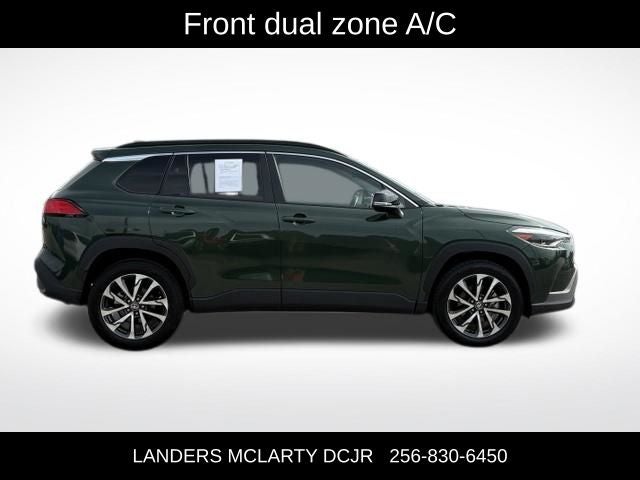 2025 Toyota Corolla Cross XLE