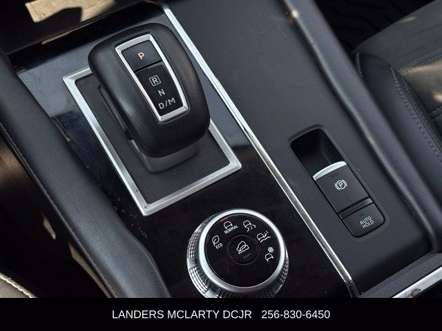 2024 Mitsubishi Outlander Base