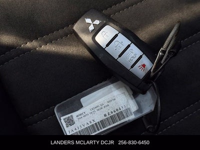2024 Mitsubishi Outlander Base