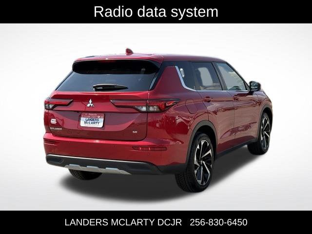 2024 Mitsubishi Outlander Base